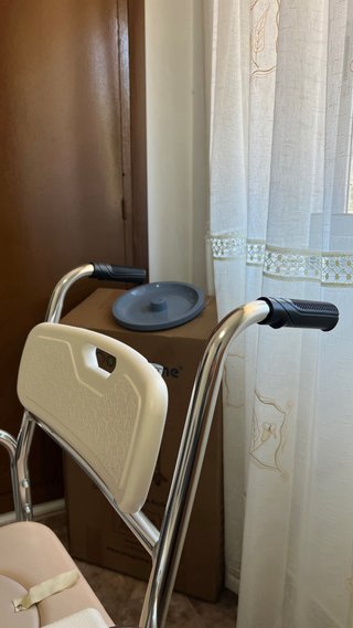 Silla de ducha WC con pies abatibles
