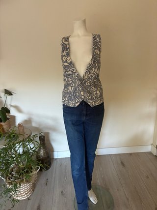 Pantalón Gant, vaquero y chaleco de bulería