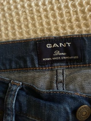 Pantalón Gant, vaquero y chaleco de bulería