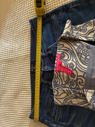 Pantalón Gant, vaquero y chaleco de bulería