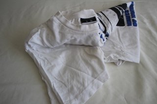 Camiseta Blanca Shadows in Motion