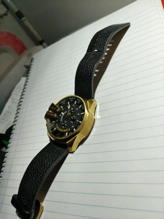 Reloj Diesel Dorado y Negro