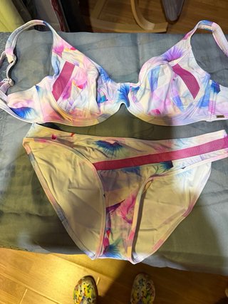 Bikini Talla L con Estampado Floral