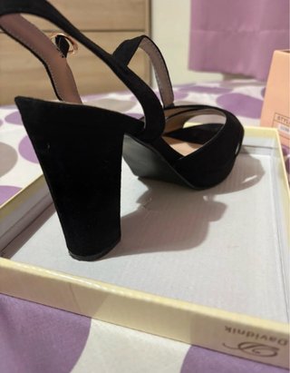 Sandalias tacón grueso negras