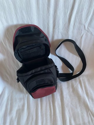 Funda Clic Negra y Granate