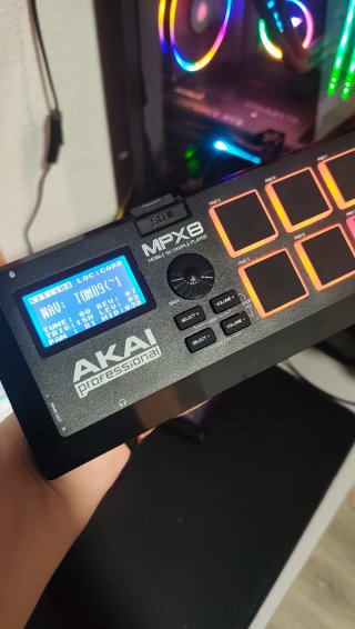 Akai MPX8 - Reproductor de Muestras Móvil