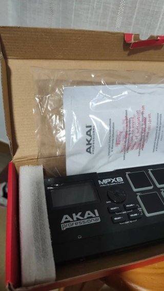 Akai MPX8 - Reproductor de Muestras Móvil
