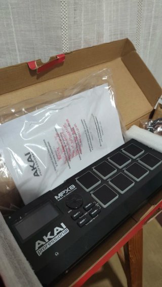 Akai MPX8 - Reproductor de Muestras Móvil