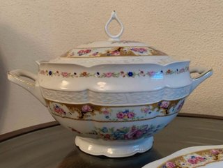 Sopera de porcelana