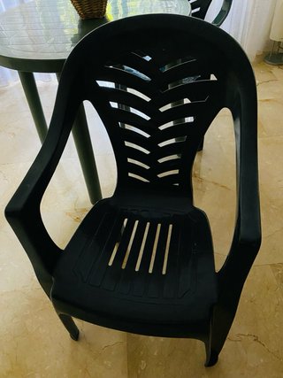 Mesa Terraza Plástico y 2 Sillas