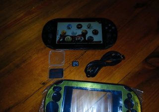 PS Vita Slim 2000 + MicroSD 128GB Samsung EVO