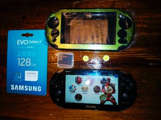 PS Vita Slim 2000 + MicroSD 128GB Samsung EVO