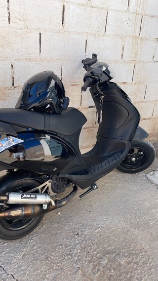 Piaggio Zip SP Negra