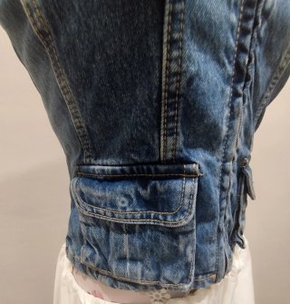 Top corsetero denim. Zara.