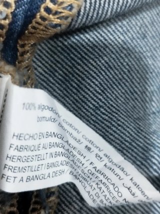 Top corsetero denim. Zara.