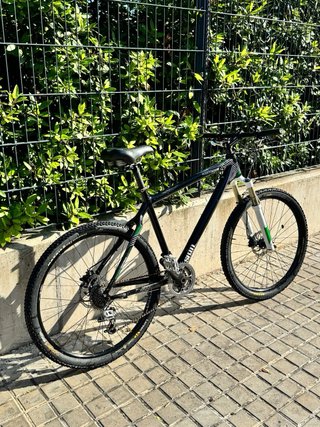 Bicicleta de montaña de carbono - Commençal 10Kg