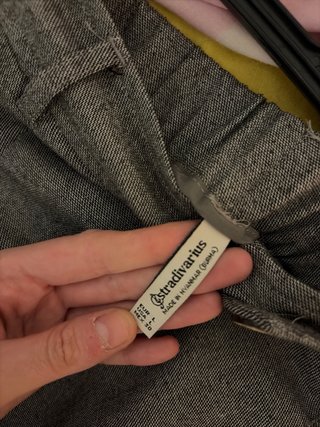 Pantalón Stradivarius gris talla L