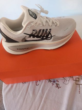 Zapatillas Nike Running Vomero 18