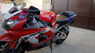 Honda CBR 929RR Roja