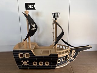 Barco Pirata de Madera