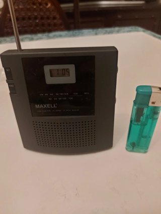 Radio sveglia digitale Maxell FM