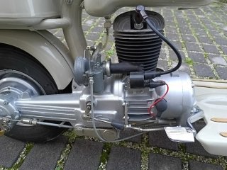 Lambretta 125 F Scooter Beige/Verde
