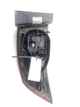 Piloto trasero derecho renault laguna 1.9 22497147