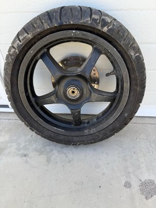 Rueda Aerox con disco de freno