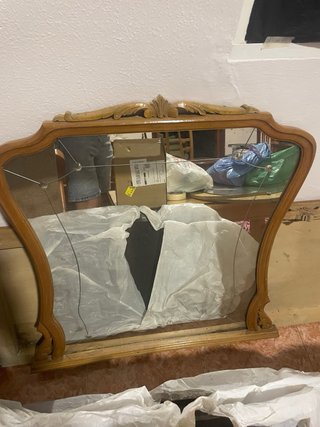 Conjunto Muebles: 2 Mesitas, Cómoda y armario
