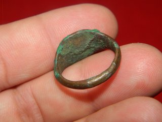 Impresionante anillo Romano representación rostros