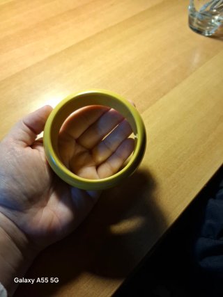 Bracciale rigido giallo