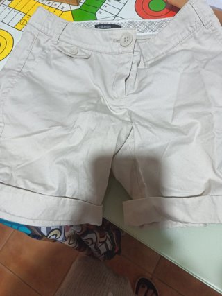Pantalón corto beige Mango