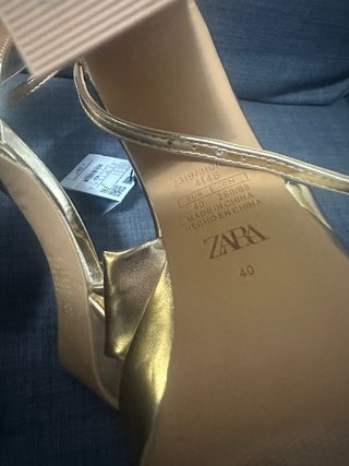 Sandalias Zara Doradas Tacon Plataforma