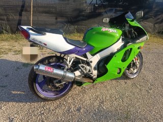 Kawasaki ZX7R Ninja 1996 de segunda mano por 2.200 EUR en Sallent