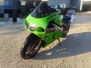 Kawasaki ZX7R Ninja 1996 de segunda mano por 2.200 EUR en Sallent