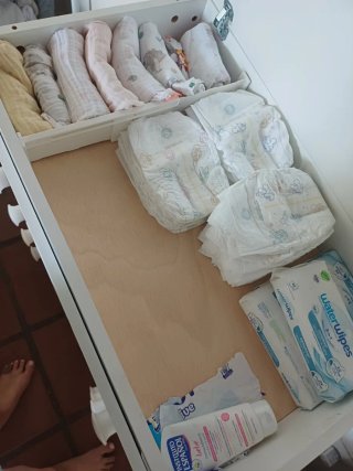 Cómoda bebé TRAMA blanca con dibujo
