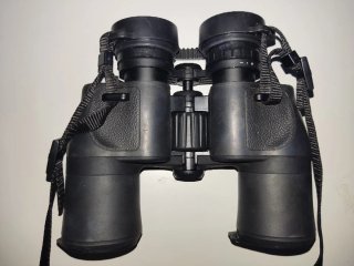 Binoculares Nikon Aculon a211