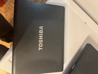 Portátiles Toshiba y Lenovo para piezas