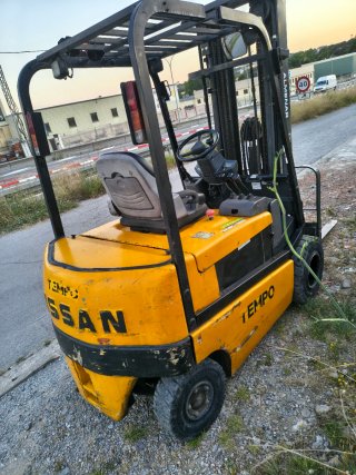 Carretilla elevadora Nissan 2500kg