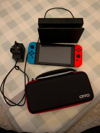 Nintendo Switch Azul y Rojo