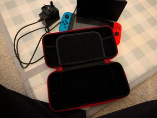 Nintendo Switch Azul y Rojo