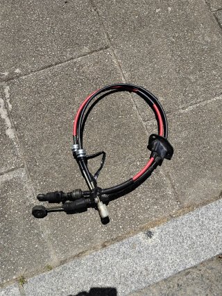 Cable cambio Hyundai Trajet 2006