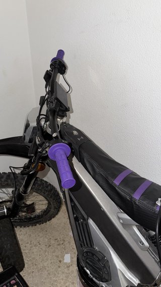 Talaria XXX Motocross Eléctrica Morado