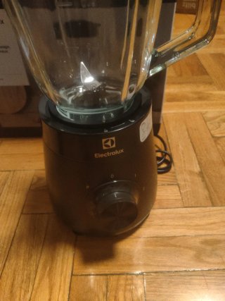 Batidora Electrolux Negra