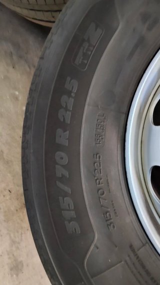 Michelin 315/70/22,5 con llantas