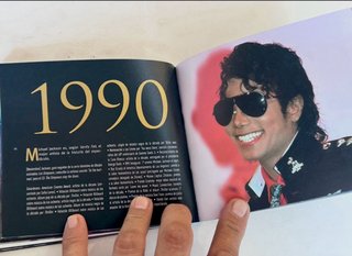 PRECINTADO CD BAD + LIBRO LEGEND-MICHAEL JACKSON S