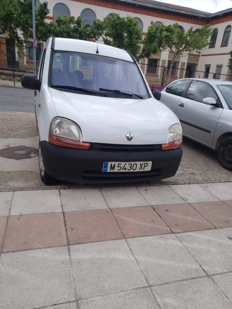 Renault Kangoo 2001 - foto 1