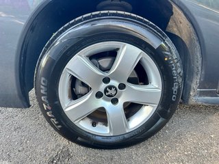 Peugeot 3008 1.6BLUE HDI 120CV ETIQ C 2015