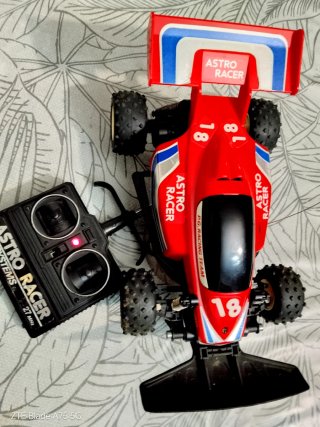 Coche RC Astro Racer 1/16 Radio Control año 1989.