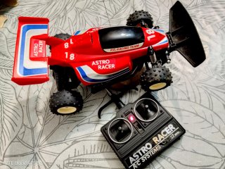 Coche RC Astro Racer 1/16 Radio Control año 1989.